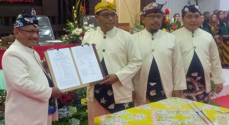 DPRD Situbondo Setujui Raperda Penambahan Penyertaan Modal PDAM Tirta Baluran